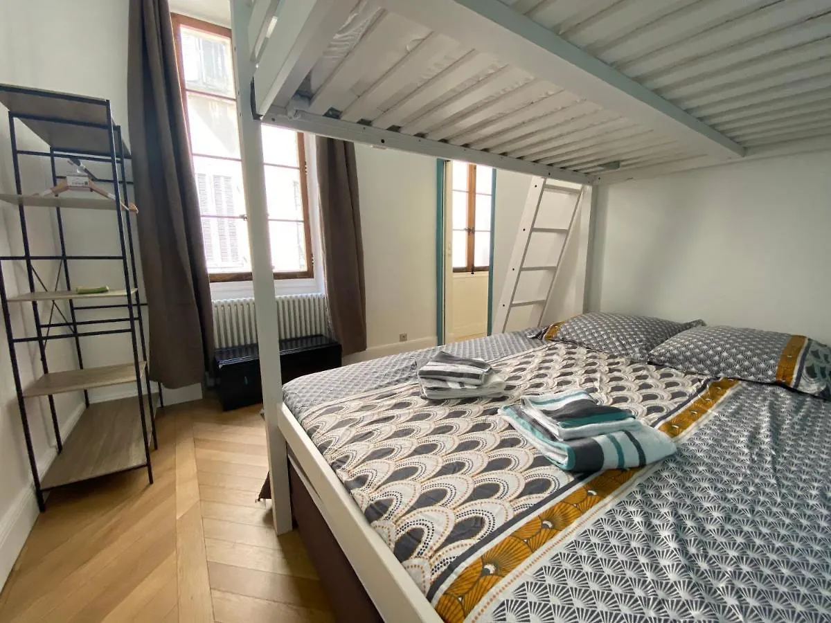 Superbe T2 Haussmannien Au Coeur De Marseille Apartment France